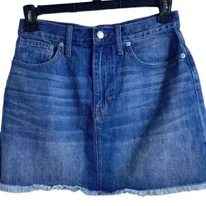 Madewell Rigid Denim A-Line Denim Jean Skirt
Size 28